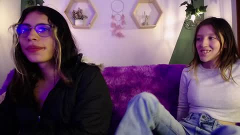 Snapshot of briarandblair chatting on 01.02.25 briarandblair online show from 01.02.25