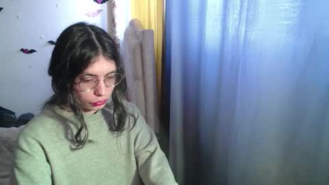 Snapshot of briarandblair chatting on 11.22.25 briarandblair online show from 11.22.25