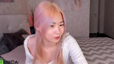 Snapshot of bridgetbottrel chatting on 09.12.25 Bridget online show from 09.12.25