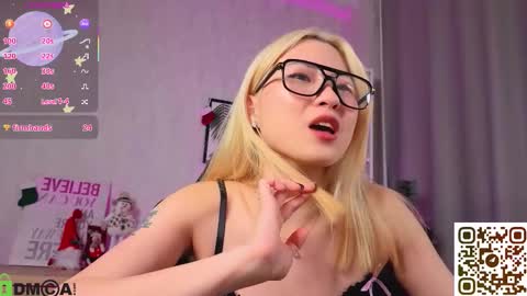 Snapshot of bridgetbottrel chatting on 01.08.26 Bridget online show from 01.08.26