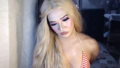 Snapshot of bridgettlovesyou chatting on 12.04.24 BRIDGETT online show from 12.04.24