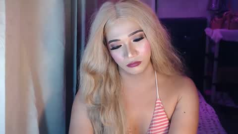 Snapshot of bridgettlovesyou chatting on 01.17.25 BRIDGETT online show from 01.17.25