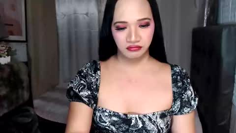 Snapshot of bridgettlovesyou chatting on 11.22.25 BRIDGETT online show from 11.22.25