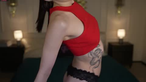 Diamonds Girls online show from 12.14.25