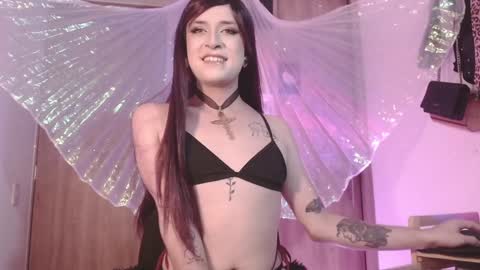 Snapshot of brillamettal chatting on 12.23.24 Brilla Mettal online show from 12.23.24