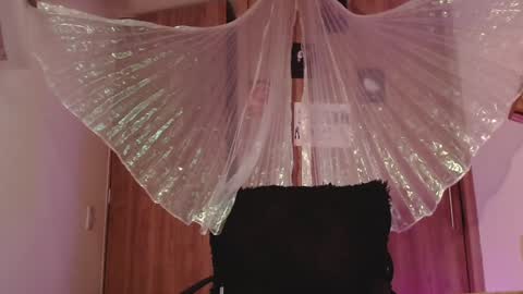 Snapshot of brillamettal chatting on 01.04.25 Brilla Mettal online show from 01.04.25