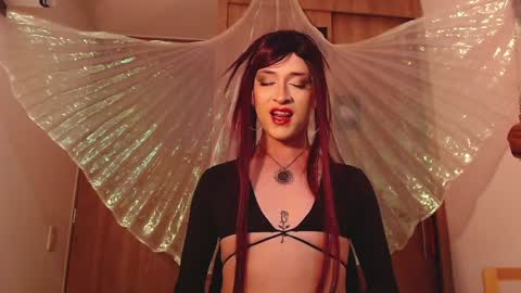 Snapshot of brillamettal chatting on 01.10.25 Brilla Mettal online show from 01.10.25