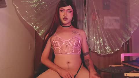 Snapshot of brillamettal chatting on 02.06.25 Brilla Mettal online show from 02.06.25