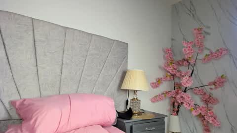 ANGIE online show from 11.08.25