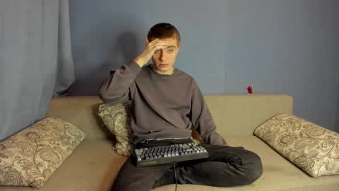 Snapshot of bristlebback chatting on 01.08.26 bristlebback online show from 01.08.26