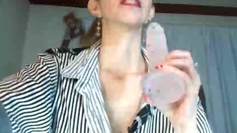 brithany hunt online show from 04.02.26