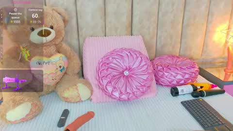 Snapshot of brithanyparker_ chatting on 09.23.25 brithanyparker_ online show from 09.23.25