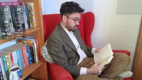 Snapshot of britishpoet69 chatting on 11.20.25 British Poet online show from 11.20.25