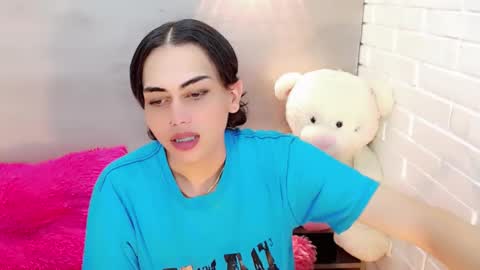 Snapshot of britney_ortega chatting on 11.25.25 britney_ortega online show from 11.25.25