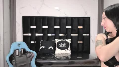 Britney  online show from 09.23.25