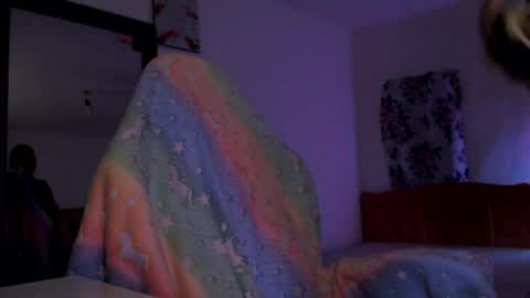 Britney online show from 04.11.26