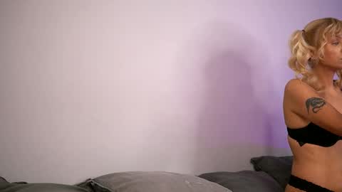 britneyhudson online show from 10.20.25