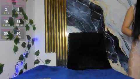 brittanyy20 online show from 11.18.25