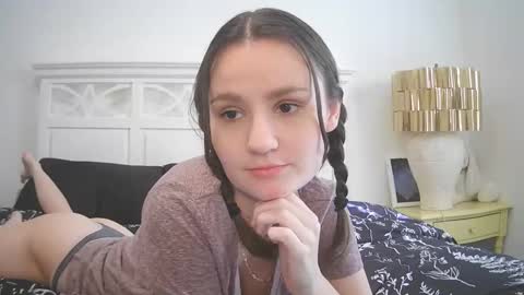 Britt    online show from 02.05.25