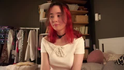 Snapshot of britthe chatting on 11.06.25 Lina online show from 11.06.25