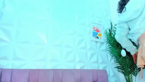 Snapshot of briyit_doll chatting on 01.14.25 BRIYIT online show from 01.14.25