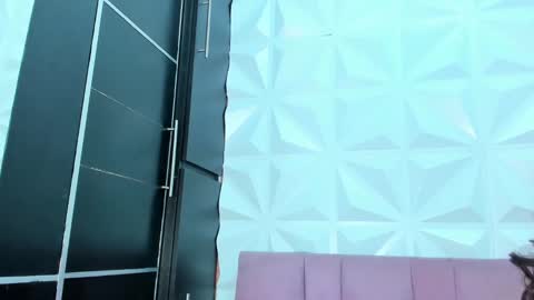 Snapshot of briyit_doll chatting on 01.21.25 BRIYIT online show from 01.21.25