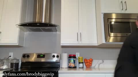 Snapshot of brodybiggs chatting on 02.14.25 Brody Biggs online show from 02.14.25