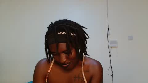 Snapshot of broken_haloo chatting on 03.20.26 broken_haloo online show from 03.20.26