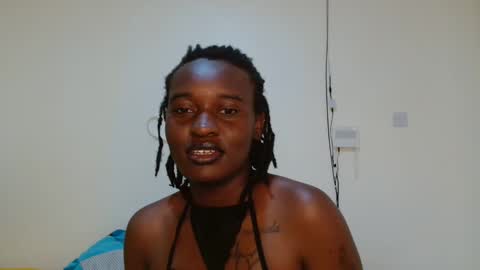 Snapshot of broken_haloo chatting on 03.28.26 broken_haloo online show from 03.28.26