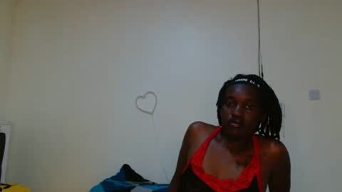 Snapshot of broken_haloo chatting on 04.01.26 broken_haloo online show from 04.01.26