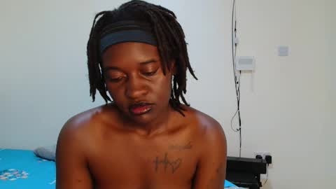 Snapshot of broken_haloo chatting on 04.14.26 broken_haloo online show from 04.14.26