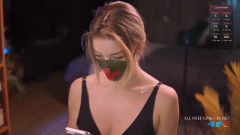 Snapshot of bronnica chatting on 12.05.24 Anna online show from 12.05.24