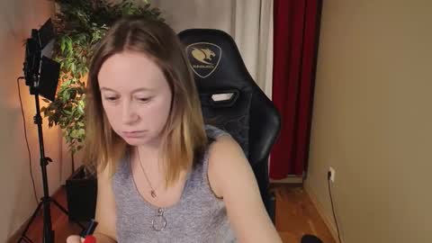 Snapshot of brooke_evans_ chatting on 10.05.25 Brooke online show from 10.05.25