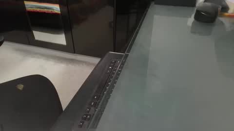 Brown Cross Dresser Fem Boy online show from 12.01.25