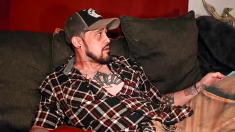 Snapshot of brownboyt chatting on 02.26.26 brownboyt online show from 02.26.26