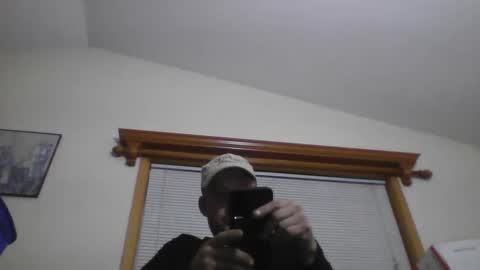 browndog5580 online show from 12.05.24