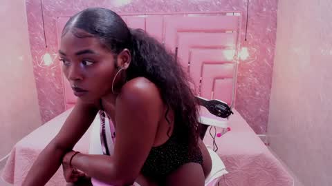 Sara  online show from 01.28.25