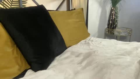 BrownSkinJourdan online show from 09.11.25