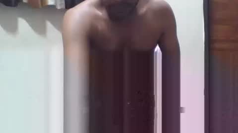 Snapshot of brownwolfie28 chatting on 11.03.25 brownwolfie28 online show from 11.03.25