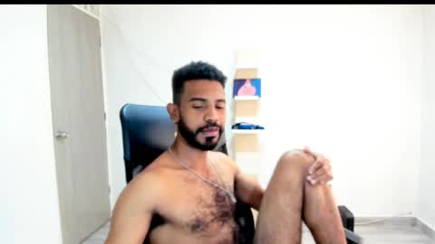 bruce_1111 online show from 04.11.26