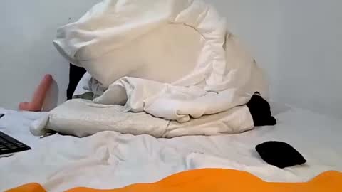 Bruce online show from 03.10.25