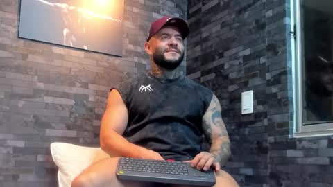 Snapshot of brucedallas chatting on 02.28.26 brucedallas online show from 02.28.26