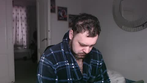 Snapshot of brucemf chatting on 01.05.25 Bruce online show from 01.05.25