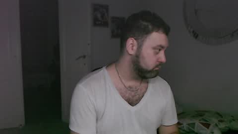 Snapshot of brucemf chatting on 01.06.25 Bruce online show from 01.06.25