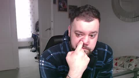 Snapshot of brucemf chatting on 02.06.25 Bruce online show from 02.06.25