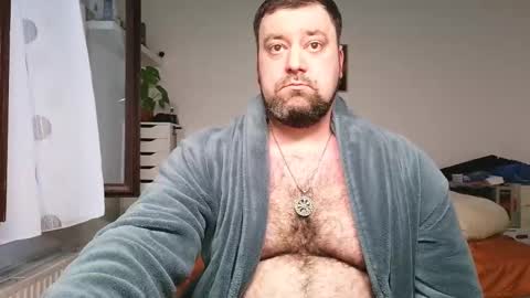 Snapshot of brucemf chatting on 09.09.25 Bruce online show from 09.09.25