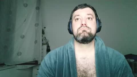 Snapshot of brucemf chatting on 09.17.25 Bruce online show from 09.17.25