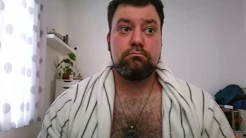 Snapshot of brucemf chatting on 09.22.25 Bruce online show from 09.22.25