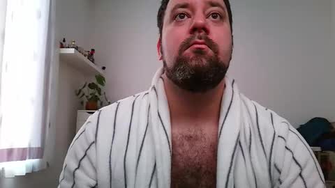 Snapshot of brucemf chatting on 09.27.25 Bruce online show from 09.27.25