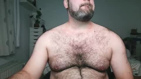 Snapshot of brucemf chatting on 11.24.25 Bruce online show from 11.24.25